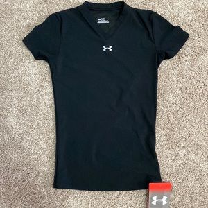 Under Armour girls athletic heat gear shirt